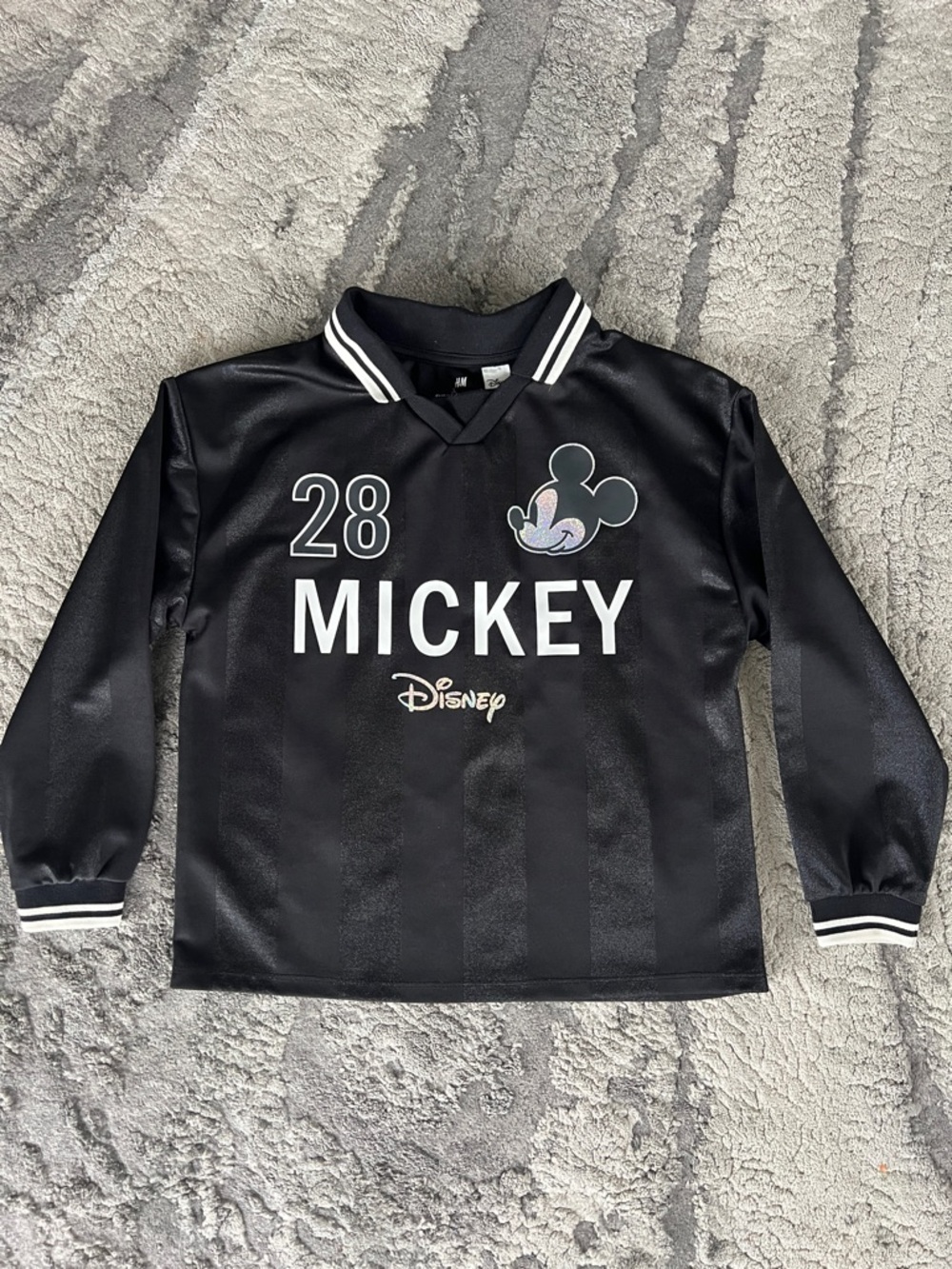 H&M Disney Mickey long sleeve size 6-8